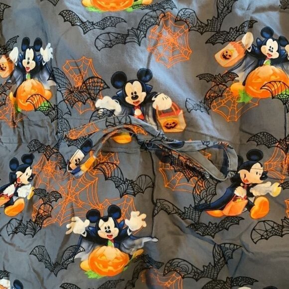 Disney Halloween Mickey Mouse Scrub Top XS Gray Cotton V-Neck Short Sleeve With - Picture 4 of 5